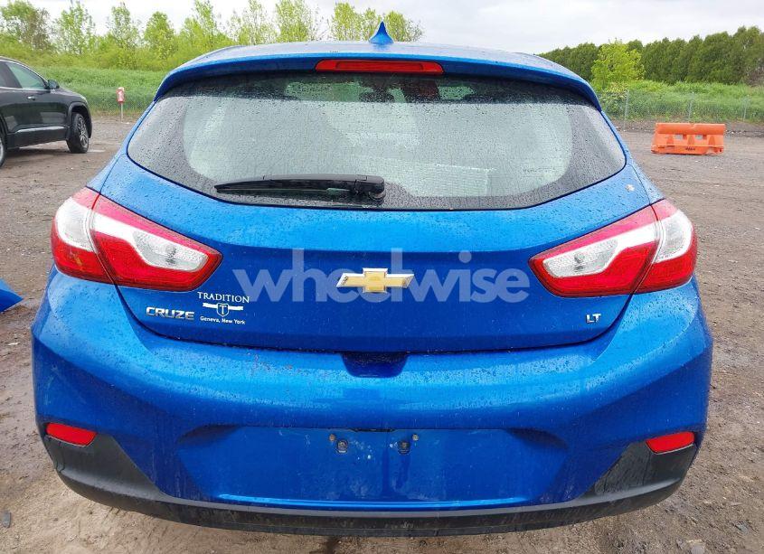 Photo 17 of 2018 Chevrolet Cruze LT AUTO (VIN 3G1BE6SM3JS592381)