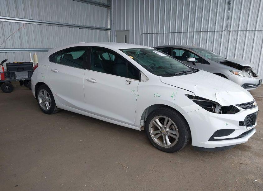 2017 Chevrolet Cruze LT AUTO (VIN 3G1BE6SM4HS520843) main photo