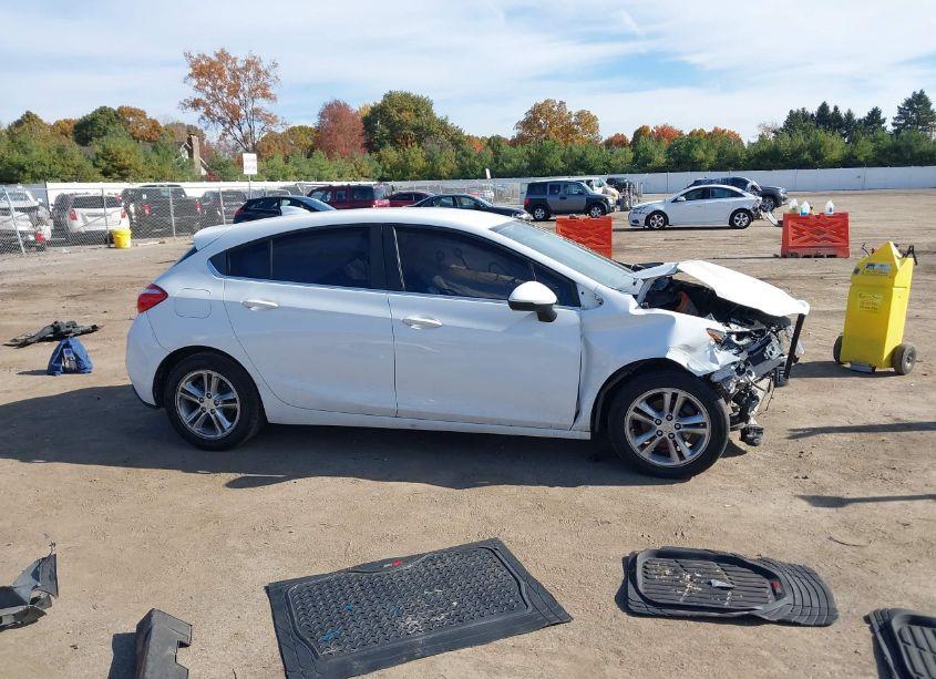 Photo 14 of 2017 Chevrolet Cruze LT AUTO (VIN 3G1BE6SM4HS528103)