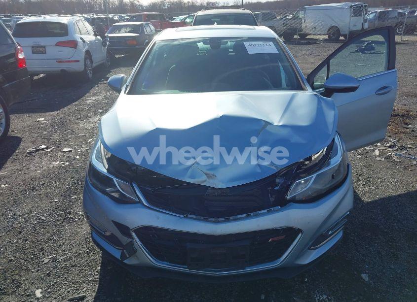 Photo 6 of 2017 Chevrolet Cruze LT AUTO (VIN 3G1BE6SM4HS560629)