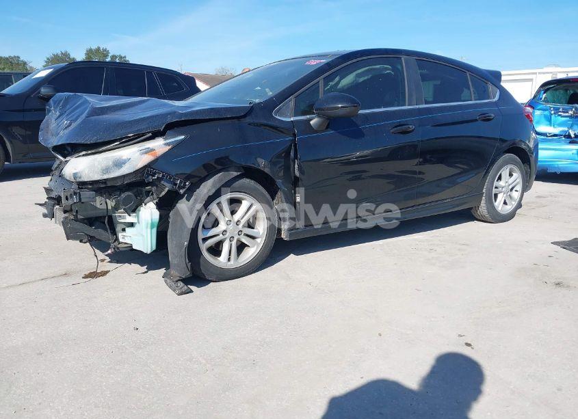 Photo 2 of 2017 Chevrolet Cruze LT AUTO (VIN 3G1BE6SM4HS586714)