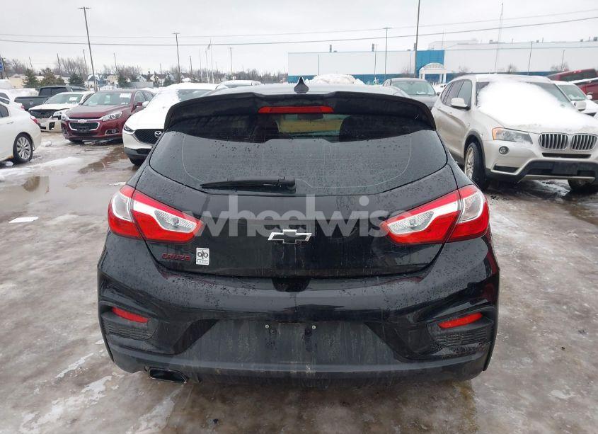 Photo 16 of 2018 Chevrolet Cruze LT AUTO (VIN 3G1BE6SM4JS525112)