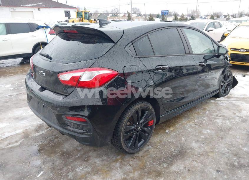 Photo 4 of 2018 Chevrolet Cruze LT AUTO (VIN 3G1BE6SM4JS525112)