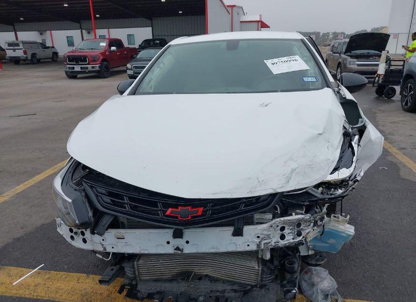 Photo 13 of 2018 Chevrolet Cruze LT AUTO (VIN 3G1BE6SM4JS651860)