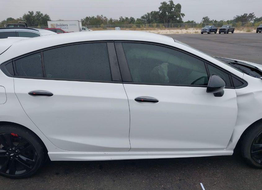 Photo 14 of 2018 Chevrolet Cruze LT AUTO (VIN 3G1BE6SM4JS651860)