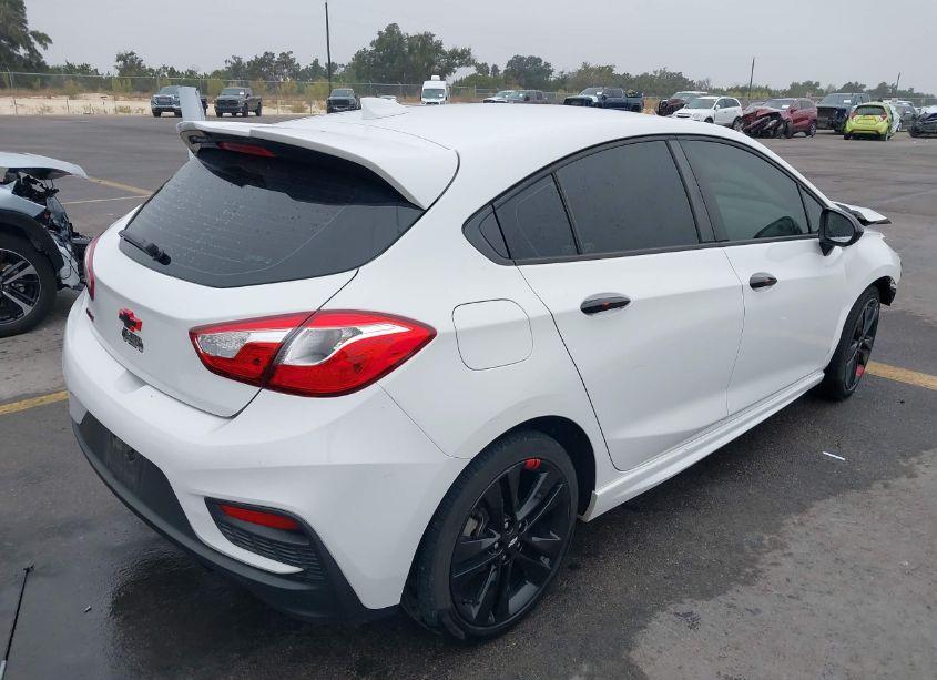 Photo 4 of 2018 Chevrolet Cruze LT AUTO (VIN 3G1BE6SM4JS651860)