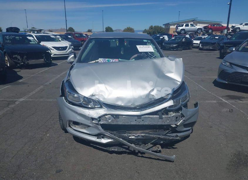 Photo 12 of 2018 Chevrolet Cruze LT AUTO (VIN 3G1BE6SM4JS652071)