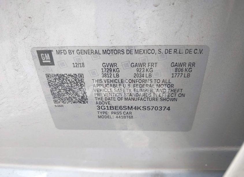 Photo 9 of 2019 Chevrolet Cruze LT (VIN 3G1BE6SM4KS570374)