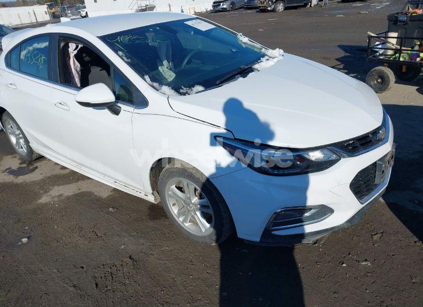 2017 Chevrolet Cruze LT AUTO (VIN 3G1BE6SM5HS529440) main photo