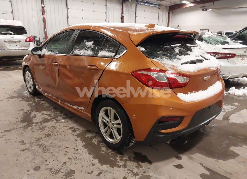 Photo 3 of 2017 Chevrolet Cruze LT AUTO (VIN 3G1BE6SM5HS535626)