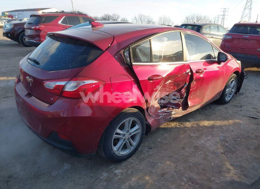 Photo 4 of 2017 Chevrolet Cruze LT AUTO (VIN 3G1BE6SM5HS555228)