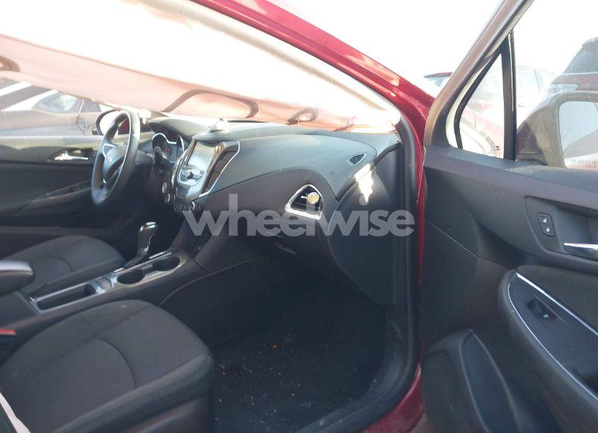 Photo 5 of 2017 Chevrolet Cruze LT AUTO (VIN 3G1BE6SM5HS555228)