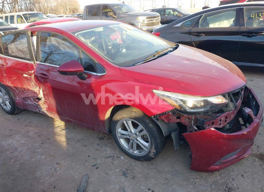 Photo 6 of 2017 Chevrolet Cruze LT AUTO (VIN 3G1BE6SM5HS555228)