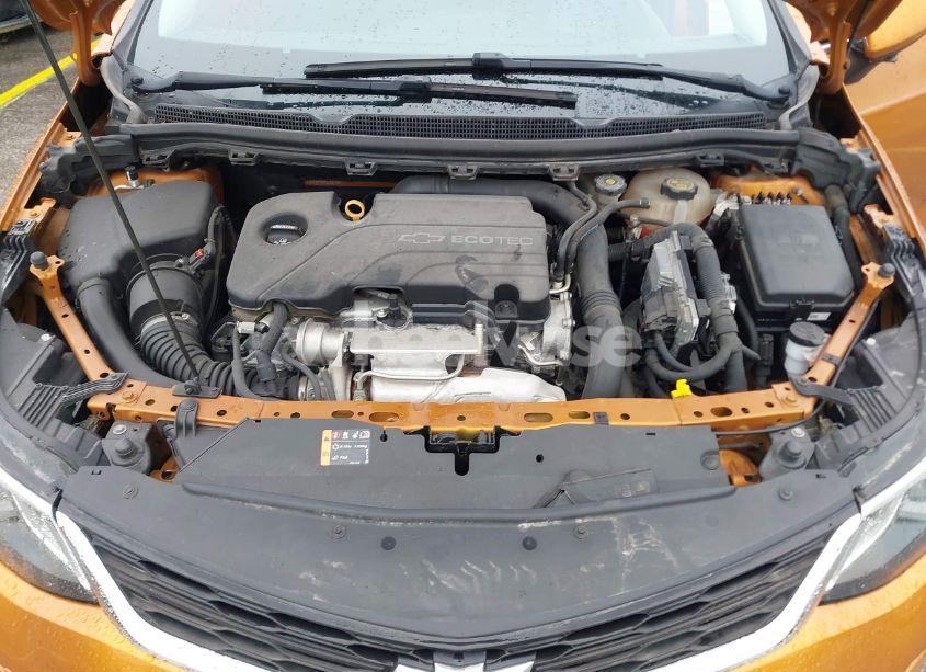 Photo 10 of 2017 Chevrolet Cruze LT AUTO (VIN 3G1BE6SM5HS582896)