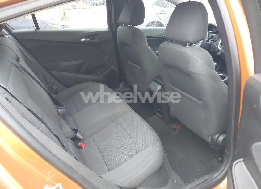 Photo 8 of 2017 Chevrolet Cruze LT AUTO (VIN 3G1BE6SM5HS582896)