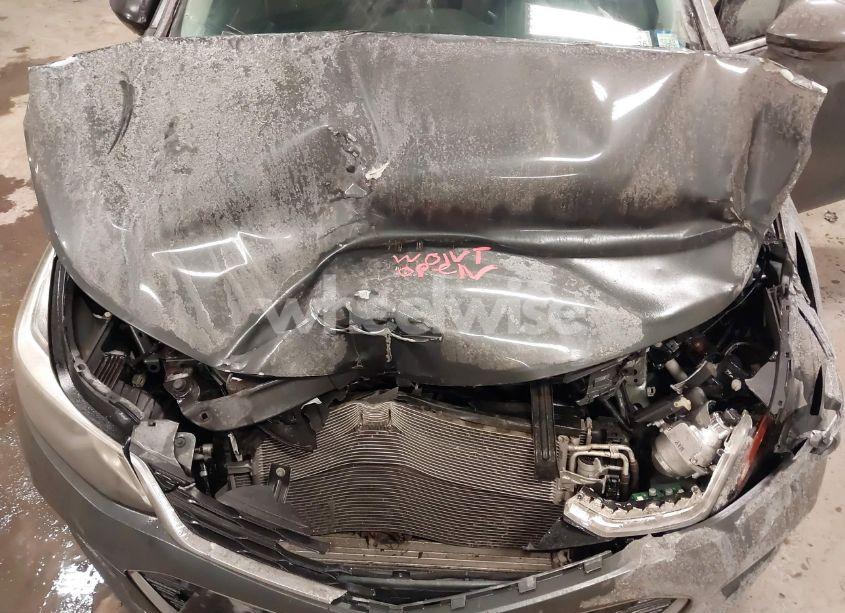 Photo 10 of 2017 Chevrolet Cruze LT AUTO (VIN 3G1BE6SM5HS614696)