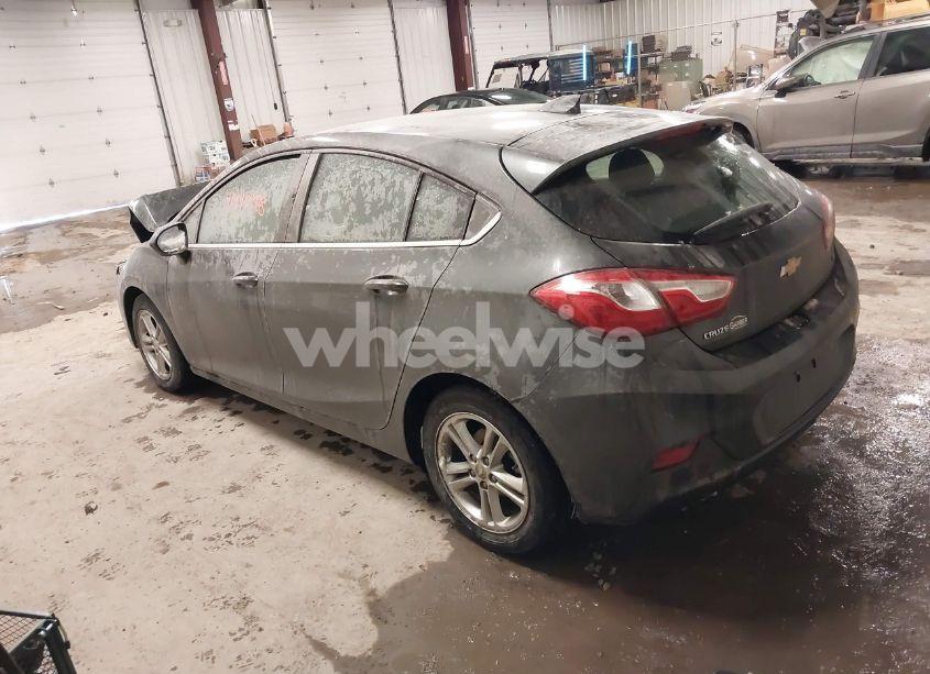 Photo 3 of 2017 Chevrolet Cruze LT AUTO (VIN 3G1BE6SM5HS614696)