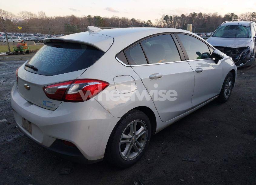 Photo 4 of 2017 Chevrolet Cruze LT AUTO (VIN 3G1BE6SM5HS615279)