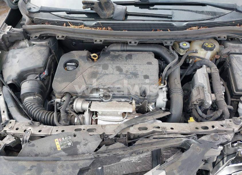 Photo 10 of 2018 Chevrolet Cruze LT AUTO (VIN 3G1BE6SM5JS606281)