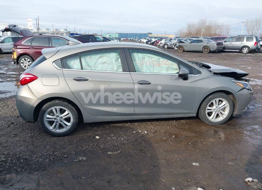 Photo 12 of 2018 Chevrolet Cruze LT AUTO (VIN 3G1BE6SM5JS606281)