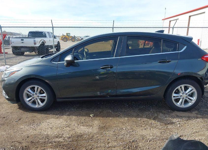 Photo 15 of 2018 Chevrolet Cruze LT AUTO (VIN 3G1BE6SM5JS633397)