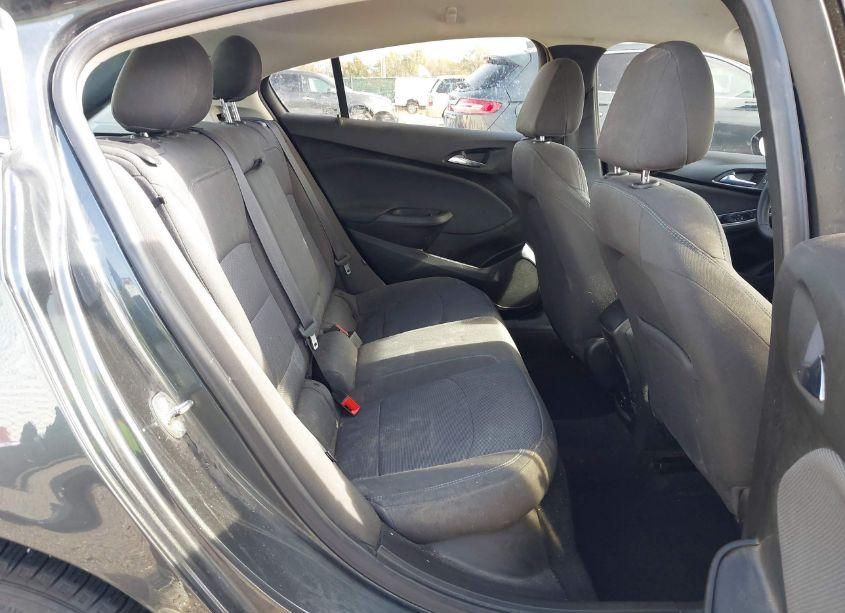 Photo 8 of 2018 Chevrolet Cruze LT AUTO (VIN 3G1BE6SM5JS633397)