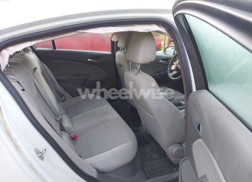 Photo 8 of 2018 Chevrolet Cruze LT AUTO (VIN 3G1BE6SM5JS646893)