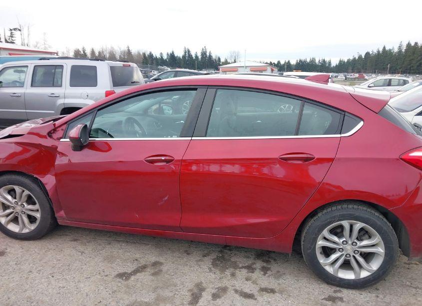 Photo 14 of 2019 Chevrolet Cruze LT (VIN 3G1BE6SM5KS566656)