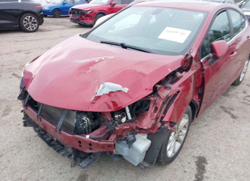 Photo 6 of 2019 Chevrolet Cruze LT (VIN 3G1BE6SM5KS566656)