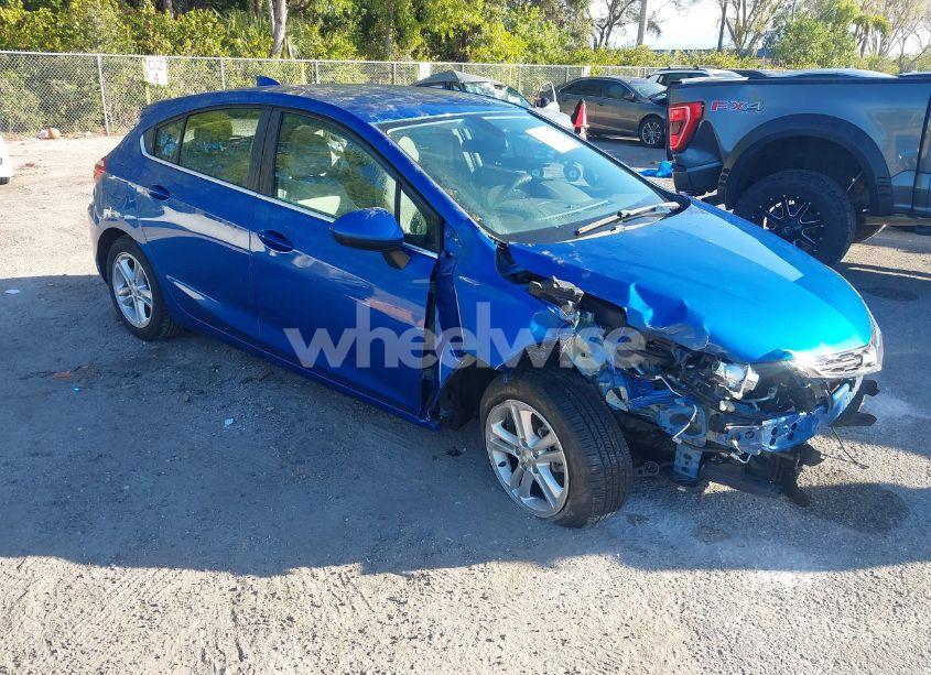 2017 Chevrolet Cruze LT AUTO (VIN 3G1BE6SM6HS516020) main photo