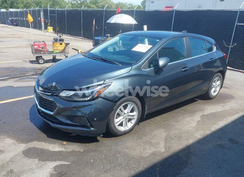 Photo 2 of 2017 Chevrolet Cruze LT AUTO (VIN 3G1BE6SM6HS548563)