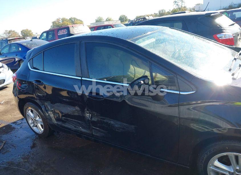 Photo 13 of 2017 Chevrolet Cruze LT AUTO (VIN 3G1BE6SM6HS570692)