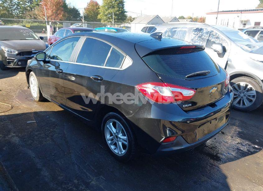 Photo 3 of 2017 Chevrolet Cruze LT AUTO (VIN 3G1BE6SM6HS570692)