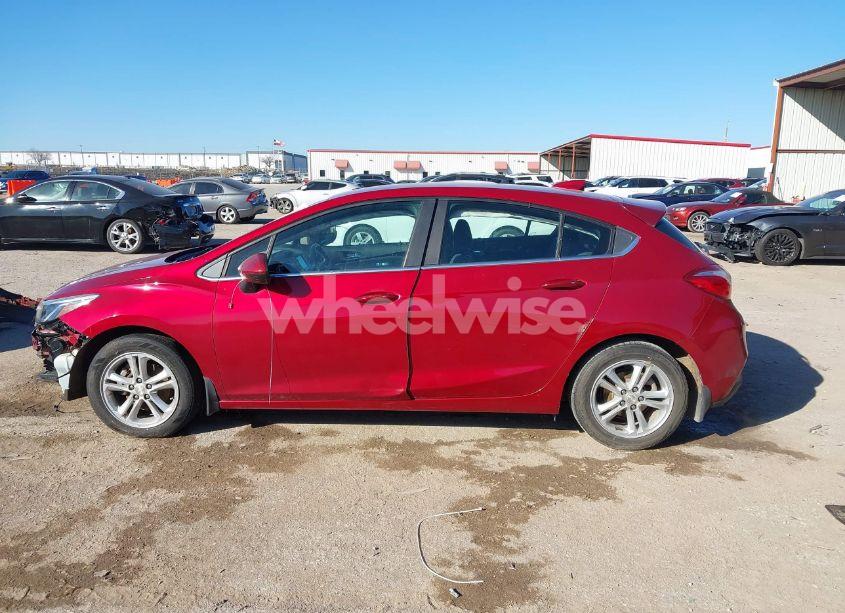 Photo 14 of 2017 Chevrolet Cruze LT AUTO (VIN 3G1BE6SM6HS579134)