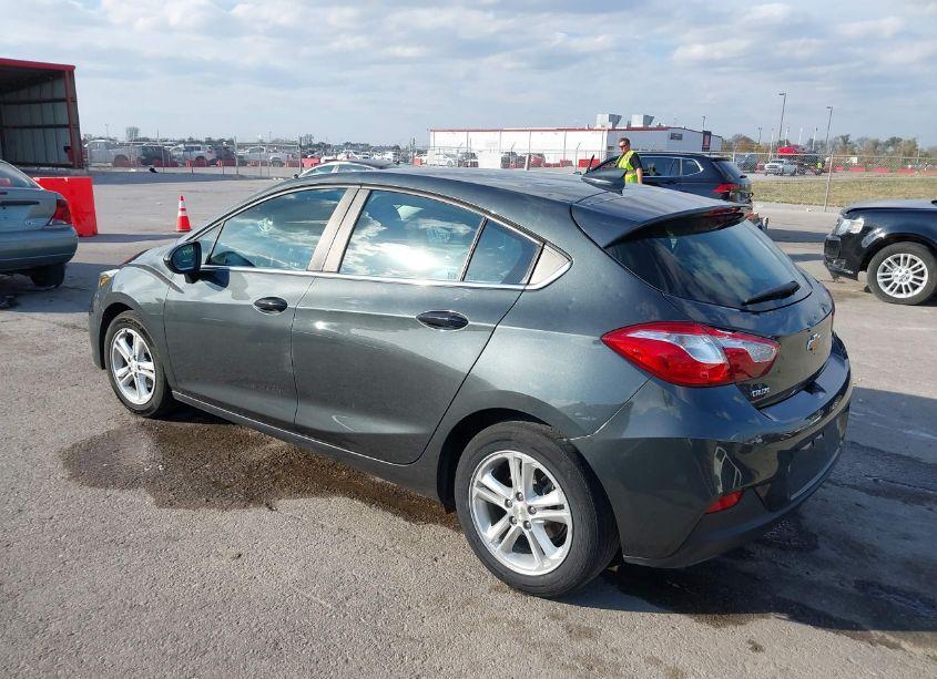 Photo 3 of 2017 Chevrolet Cruze LT AUTO (VIN 3G1BE6SM6HS592286)