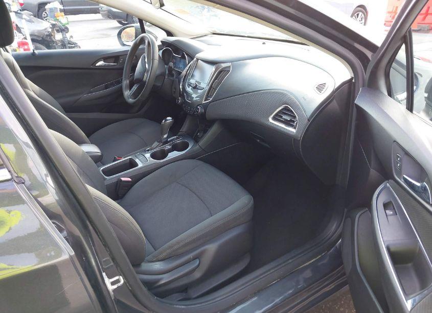 Photo 5 of 2017 Chevrolet Cruze LT AUTO (VIN 3G1BE6SM6HS592286)