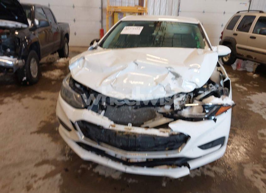 Photo 12 of 2017 Chevrolet Cruze LT AUTO (VIN 3G1BE6SM6HS597326)