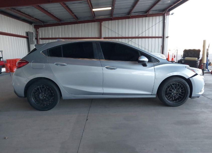 Photo 13 of 2017 Chevrolet Cruze LT AUTO (VIN 3G1BE6SM6HS597536)