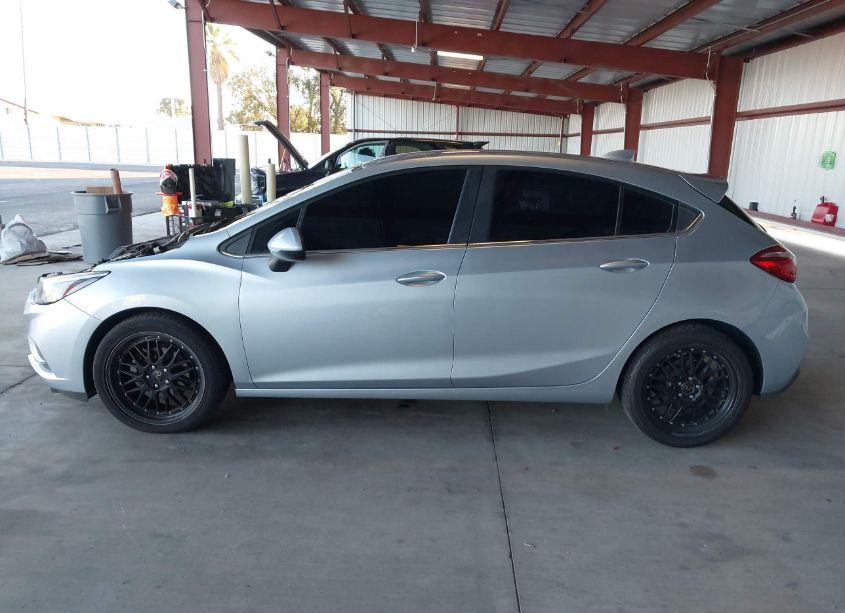 Photo 14 of 2017 Chevrolet Cruze LT AUTO (VIN 3G1BE6SM6HS597536)