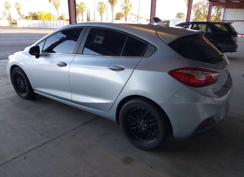 Photo 3 of 2017 Chevrolet Cruze LT AUTO (VIN 3G1BE6SM6HS597536)