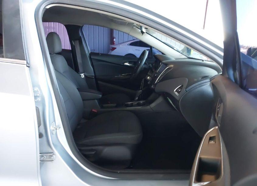 Photo 5 of 2017 Chevrolet Cruze LT AUTO (VIN 3G1BE6SM6HS597536)