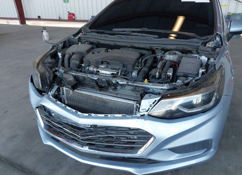 Photo 6 of 2017 Chevrolet Cruze LT AUTO (VIN 3G1BE6SM6HS597536)