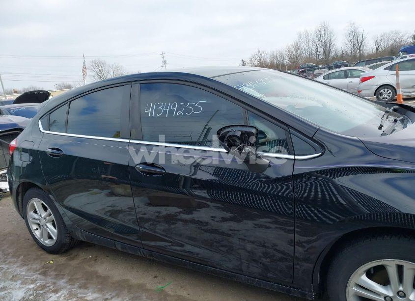 Photo 13 of 2017 Chevrolet Cruze LT AUTO (VIN 3G1BE6SM6HS609653)