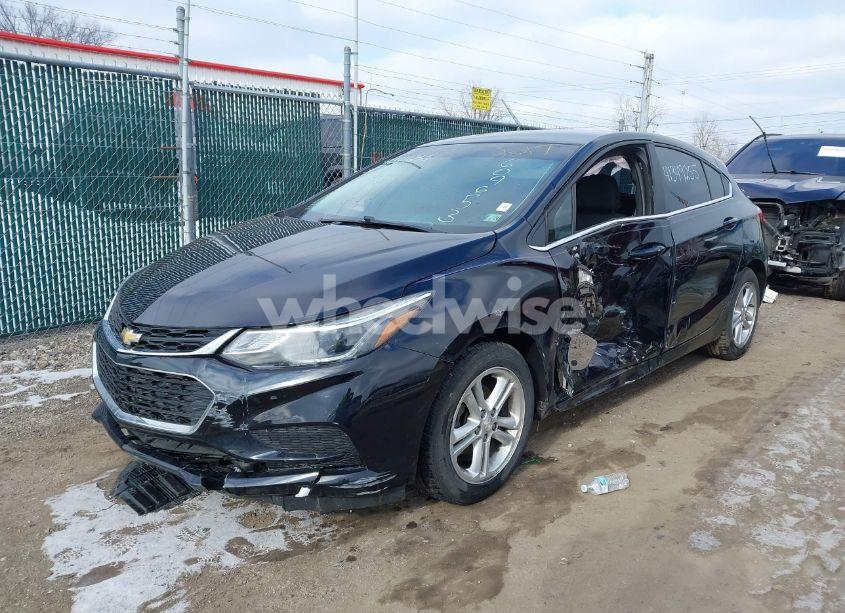 Photo 2 of 2017 Chevrolet Cruze LT AUTO (VIN 3G1BE6SM6HS609653)