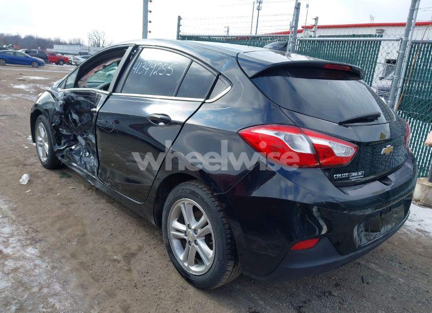 Photo 3 of 2017 Chevrolet Cruze LT AUTO (VIN 3G1BE6SM6HS609653)