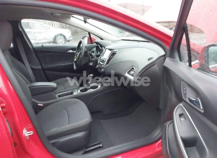 Photo 5 of 2017 Chevrolet Cruze LT AUTO (VIN 3G1BE6SM6HS614948)