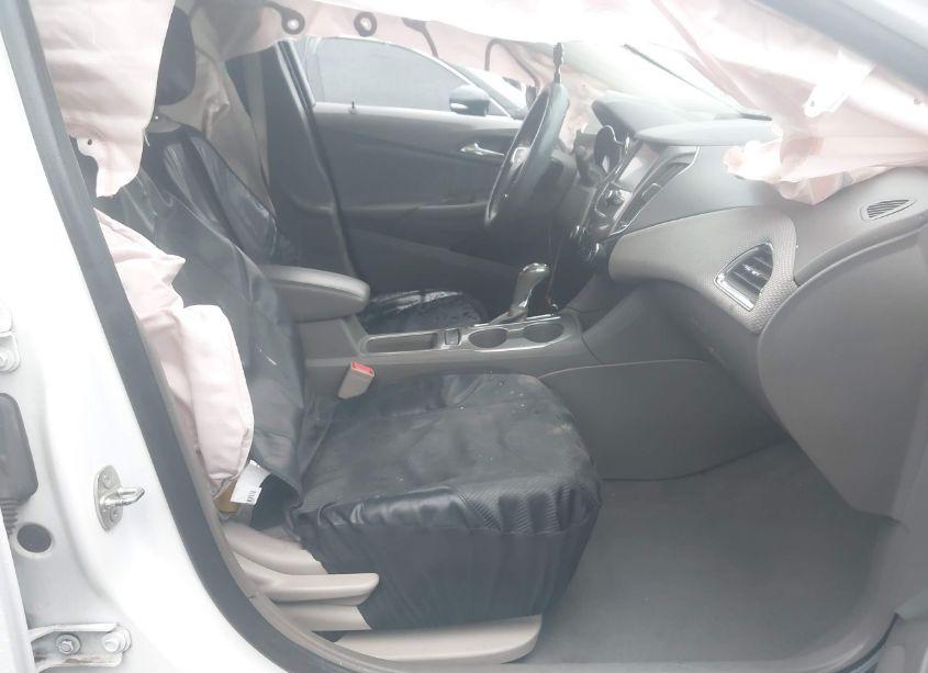 Photo 5 of 2018 Chevrolet Cruze LT AUTO (VIN 3G1BE6SM6JS516928)