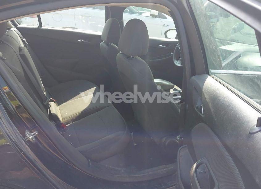 Photo 8 of 2018 Chevrolet Cruze LT AUTO (VIN 3G1BE6SM6JS517349)