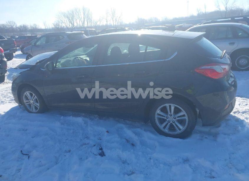 Photo 14 of 2018 Chevrolet Cruze LT AUTO (VIN 3G1BE6SM6JS586977)