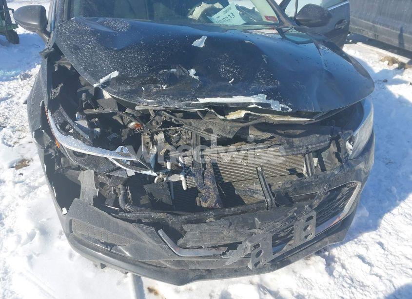 Photo 6 of 2018 Chevrolet Cruze LT AUTO (VIN 3G1BE6SM6JS586977)